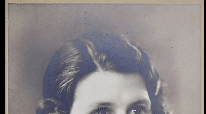 Ръкописно писмо, написано от кралица Елизабет II е обявено на търг с до 4000 паунда