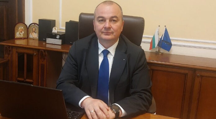 Министър Абровски със спешни мерки срещу псевдофермерите