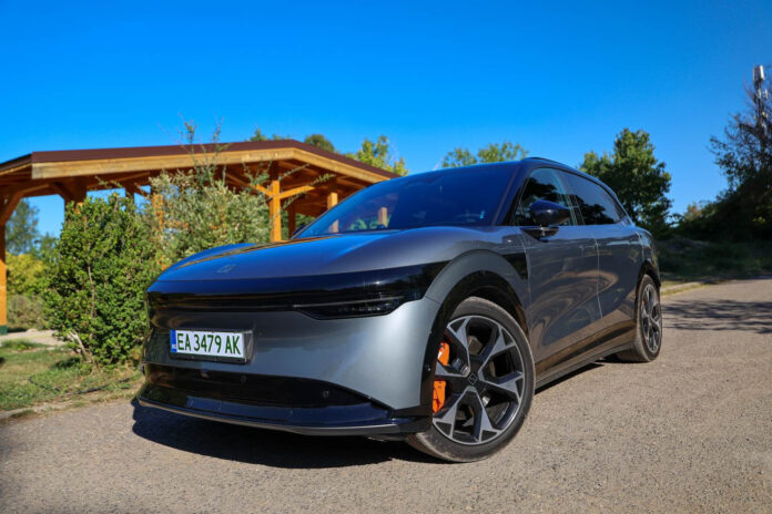 Zeekr 7X AWD – тегли товар до 2 тона, може да изцвили като кон и „разбива“ пазара у нас